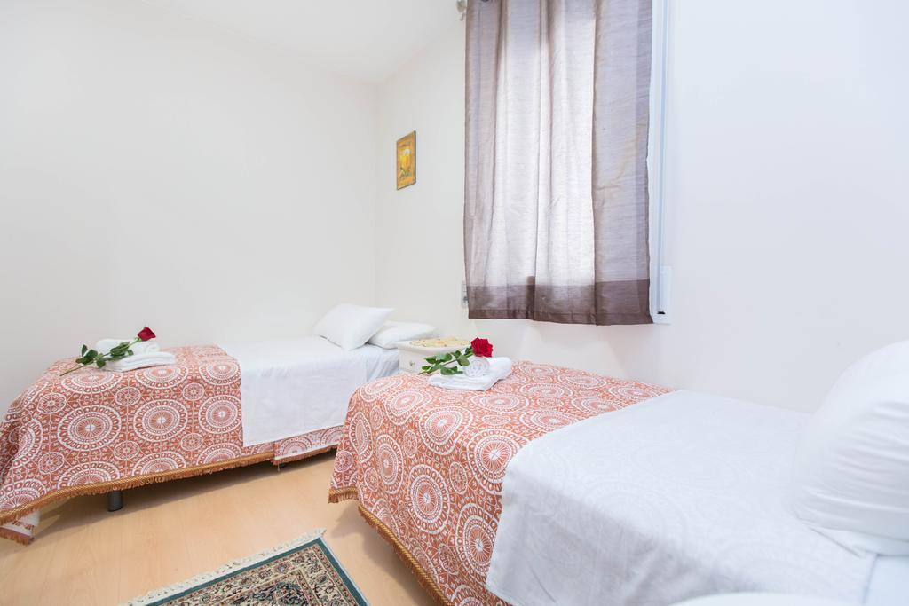 Stay Barcelona Central Apartments Экстерьер фото